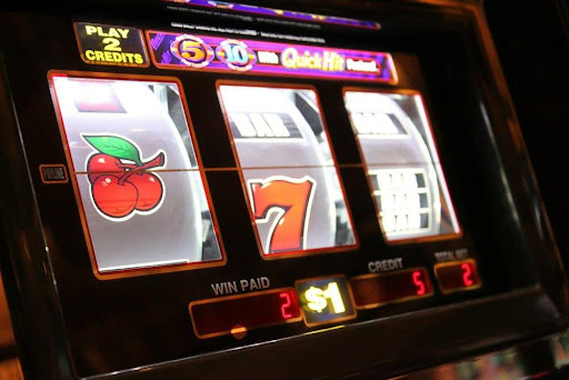 Old school slot machine